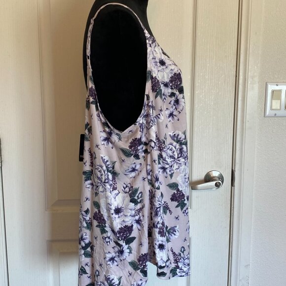 Torrid Lavender Purple Floral Print Tank - Picture 2 of 11